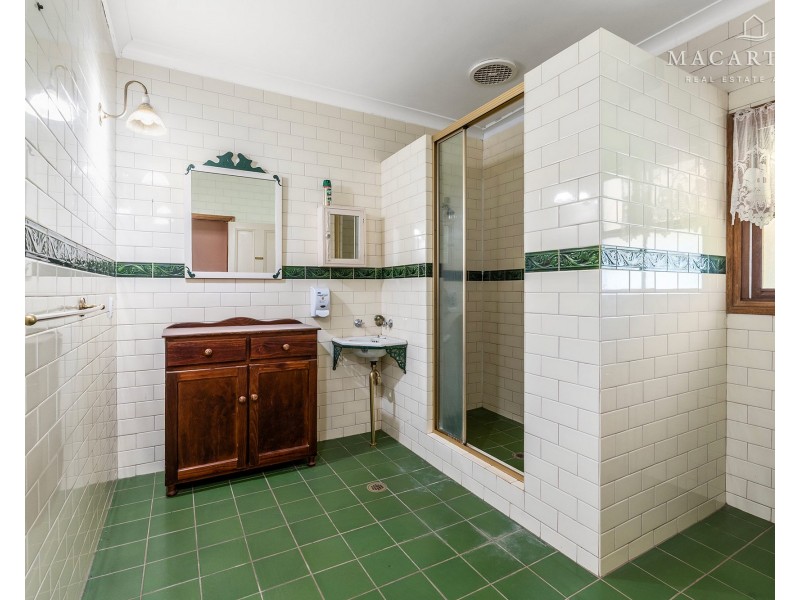 6 Urana Street, The Rock NSW 2655