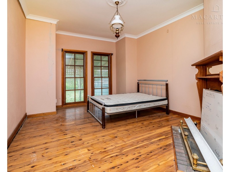 6 Urana Street, The Rock NSW 2655