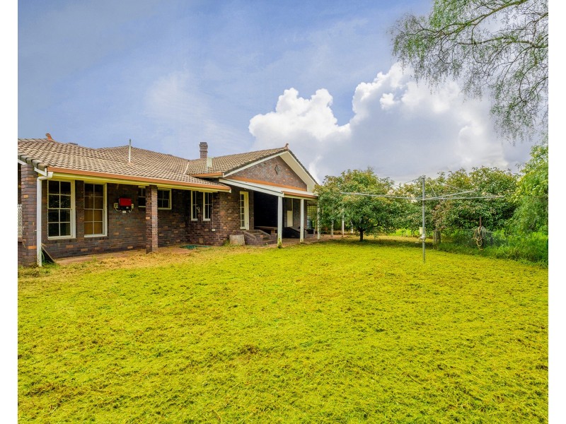 6 Urana Street, The Rock NSW 2655