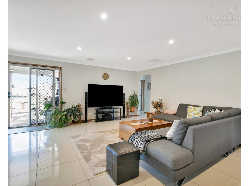 31 Rainbow Drive, Estella NSW 2650