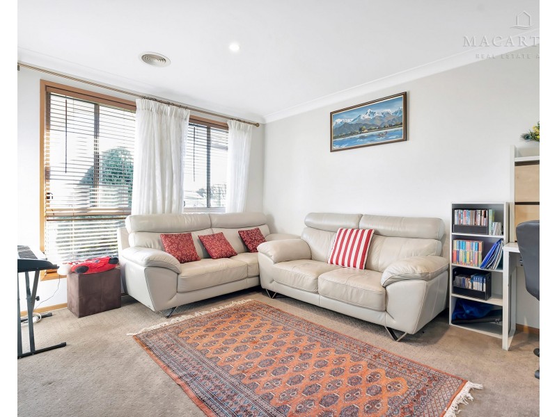 31 Rainbow Drive, Estella NSW 2650