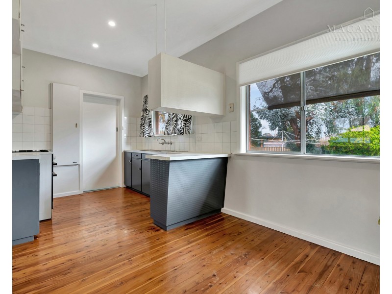 11 Moran Street, Tolland NSW 2650