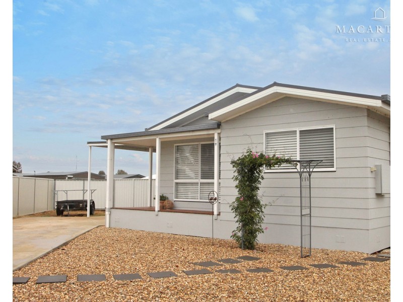 19 Rockliff Court, Lockhart NSW 2656