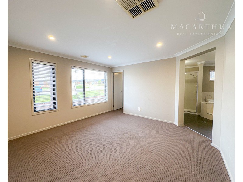 44 Melaleuca Drive, Forest Hill NSW 2651