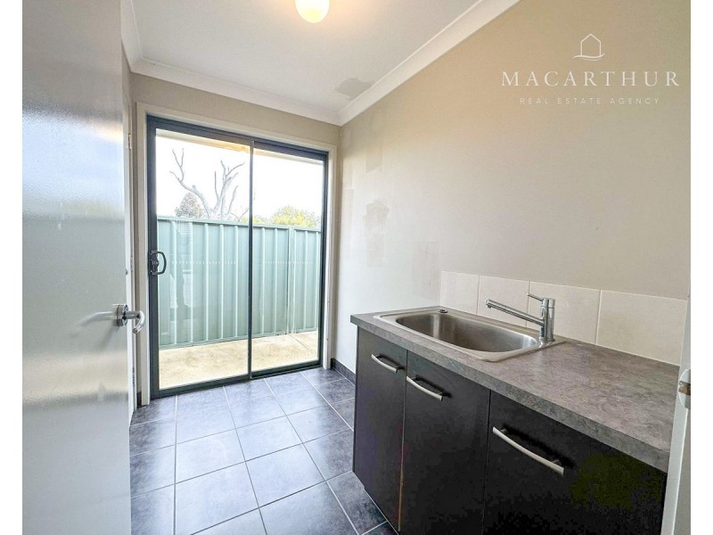 44 Melaleuca Drive, Forest Hill NSW 2651