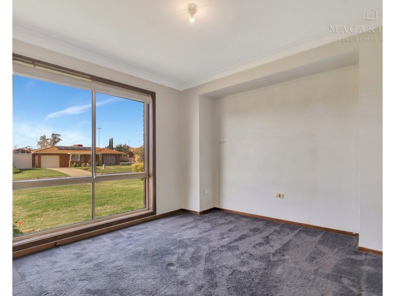 20 Elanora Place, Glenfield Park NSW 2650