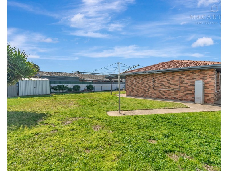 20 Elanora Place, Glenfield Park NSW 2650