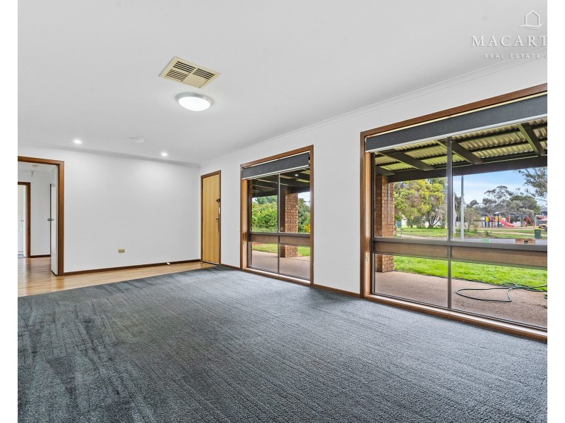 5 Jannali Place, Glenfield Park NSW 2650