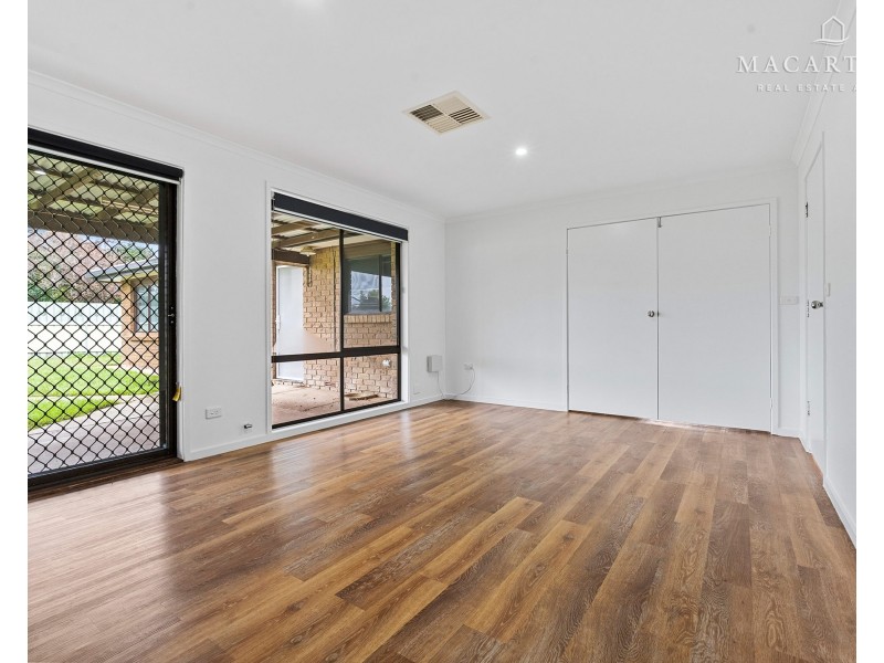 5 Jannali Place, Glenfield Park NSW 2650