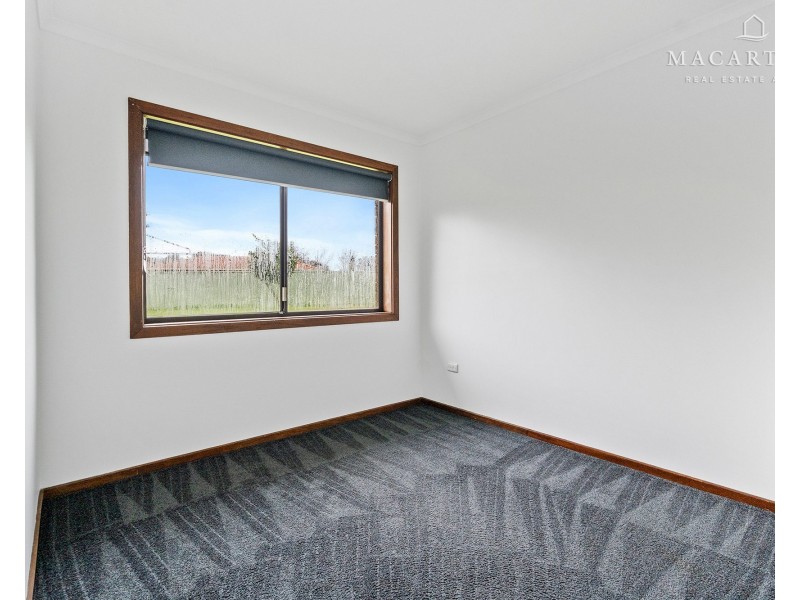 5 Jannali Place, Glenfield Park NSW 2650