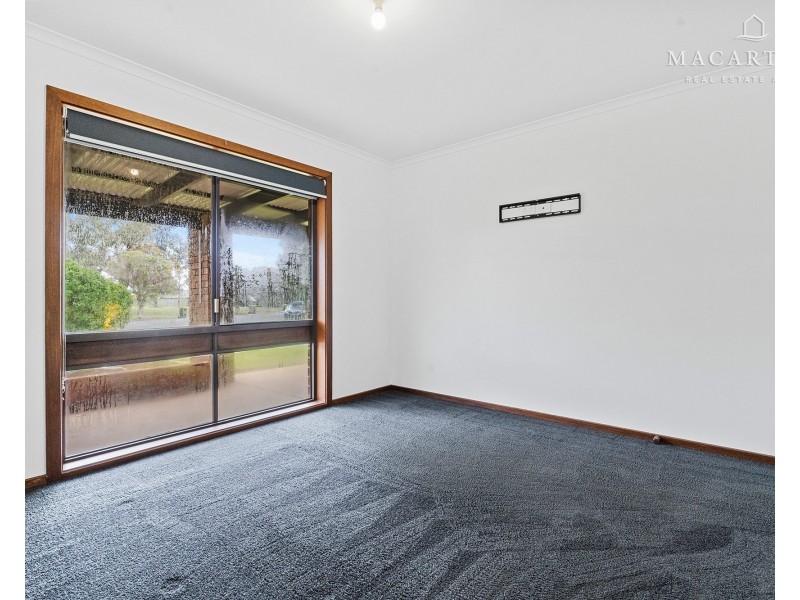 5 Jannali Place, Glenfield Park NSW 2650