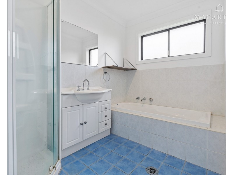 5 Jannali Place, Glenfield Park NSW 2650