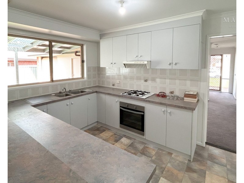 41 Fay Avenue, Kooringal NSW 2650