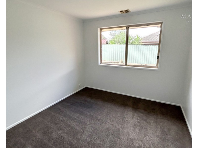 41 Fay Avenue, Kooringal NSW 2650