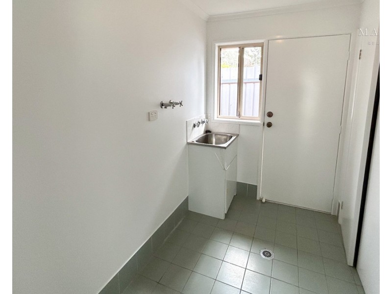 41 Fay Avenue, Kooringal NSW 2650