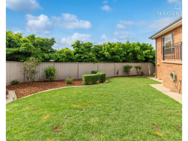 5 Melville Place, Tatton NSW 2650