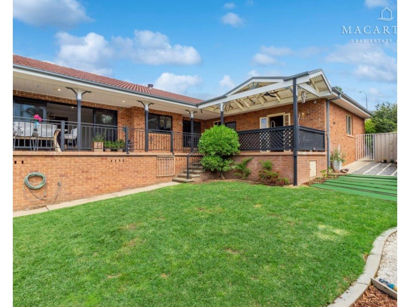 5 Melville Place, Tatton NSW 2650