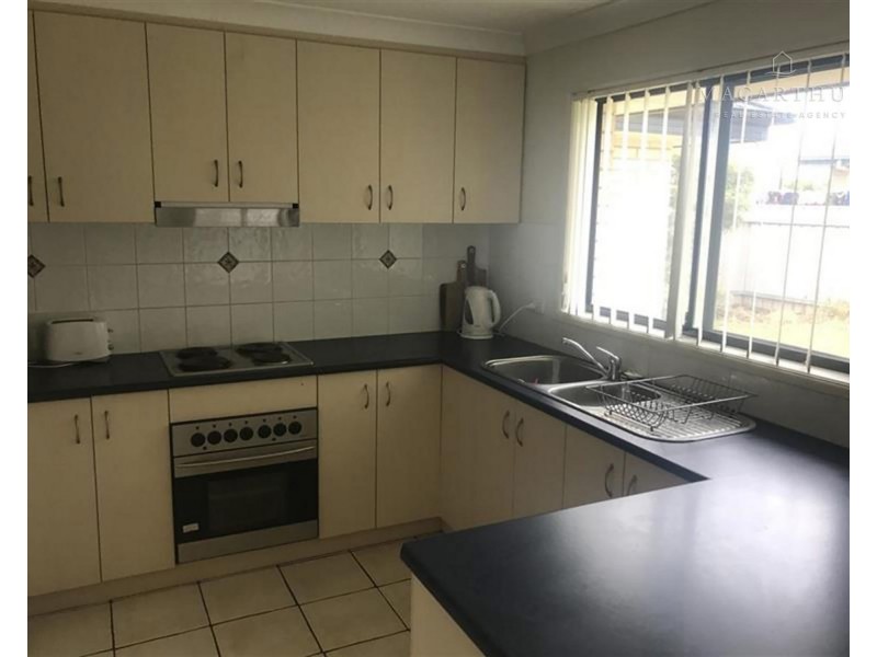 12 Womboin Crescent, Glenfield Park NSW 2650