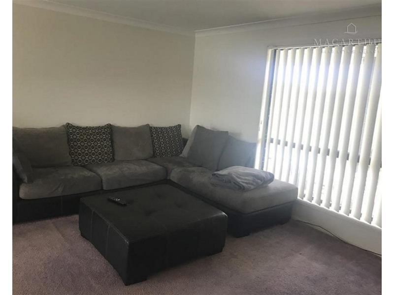 12 Womboin Crescent, Glenfield Park NSW 2650