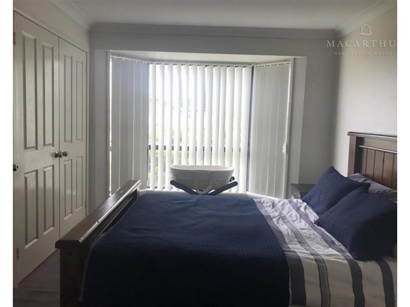 12 Womboin Crescent, Glenfield Park NSW 2650