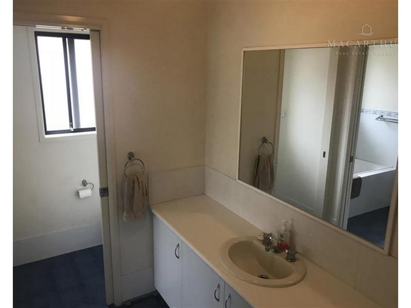 12 Womboin Crescent, Glenfield Park NSW 2650