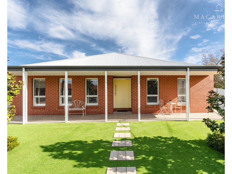 7 Matthews Street, Lockhart NSW 2656