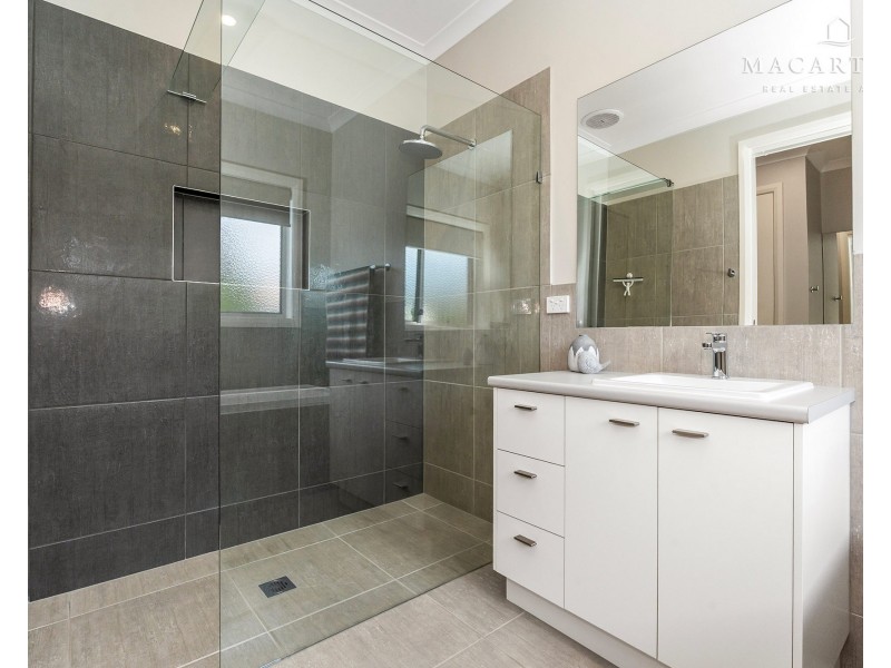 7 Matthews Street, Lockhart NSW 2656