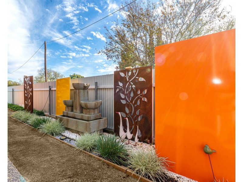 7 Matthews Street, Lockhart NSW 2656