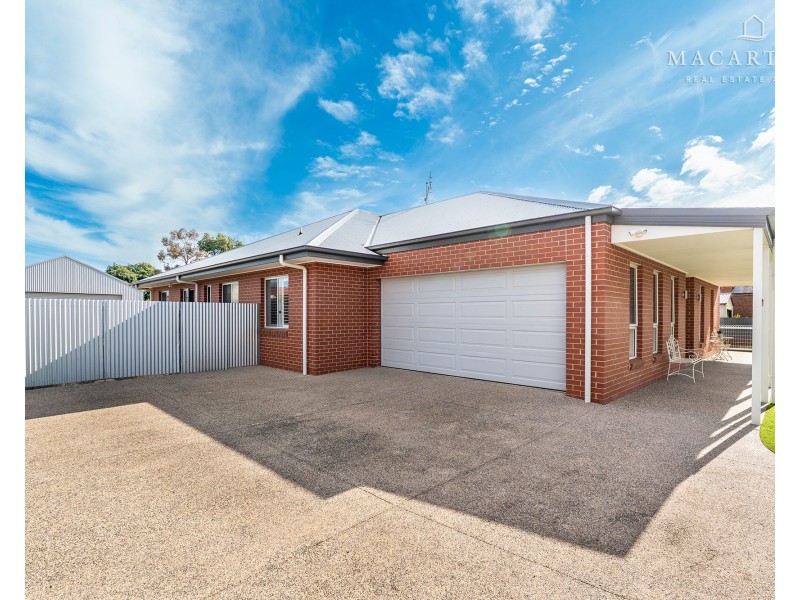 7 Matthews Street, Lockhart NSW 2656