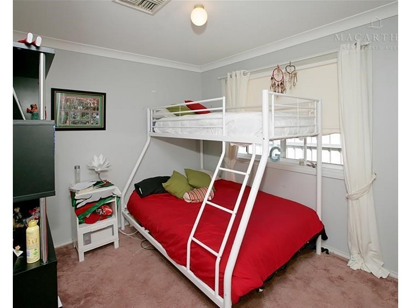 45 Balleroo Crescent, Glenfield Park NSW 2650