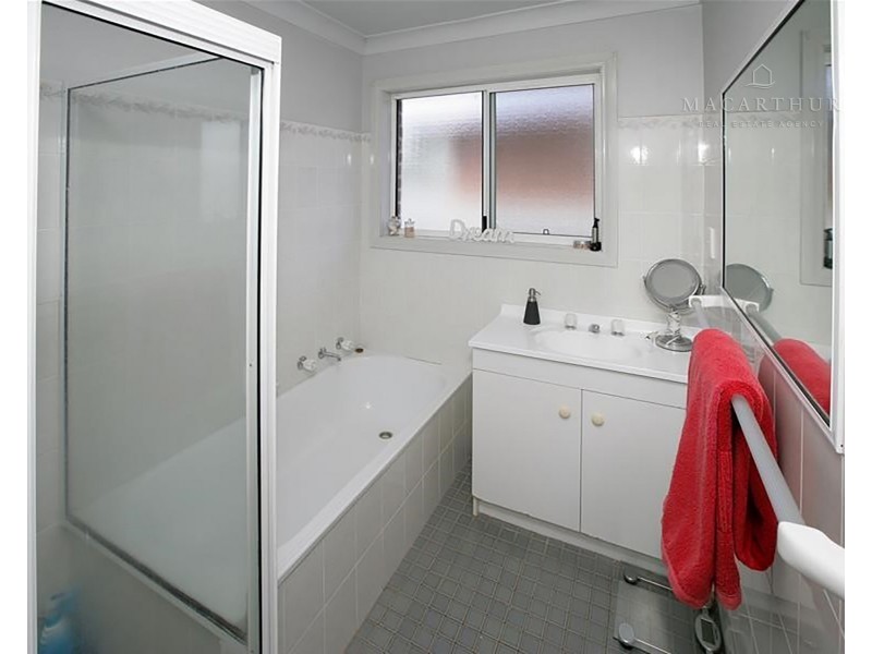 45 Balleroo Crescent, Glenfield Park NSW 2650