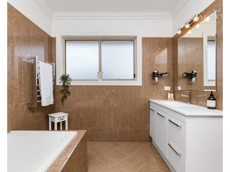1 Idaho Street, Tolland NSW 2650