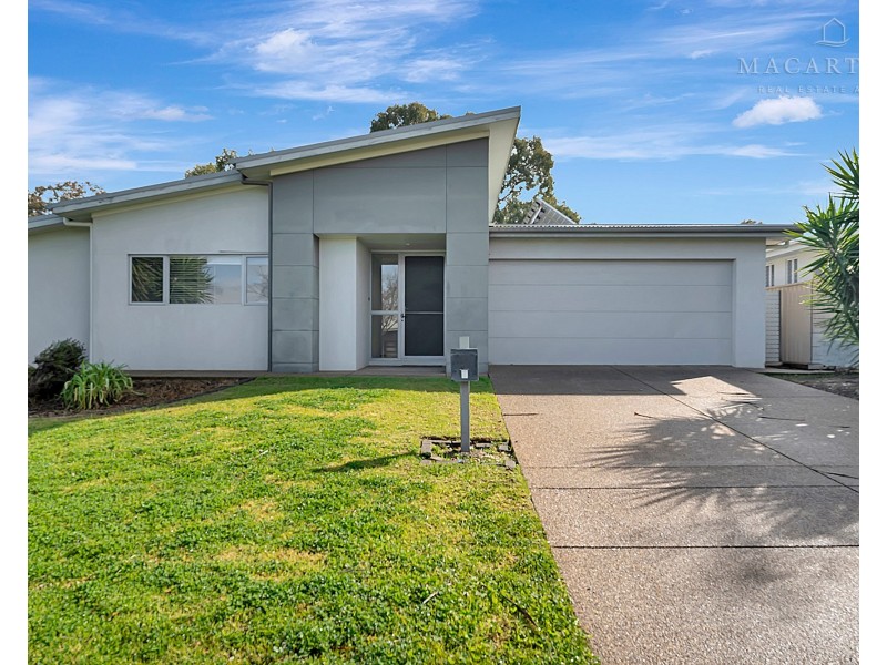 57 Strickland Drive, Boorooma NSW 2650
