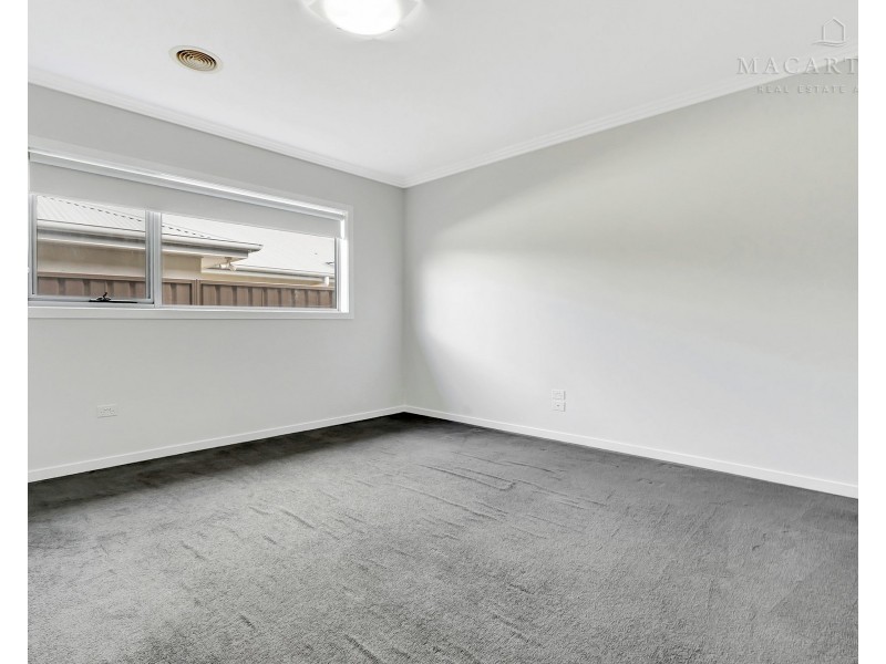 57 Strickland Drive, Boorooma NSW 2650