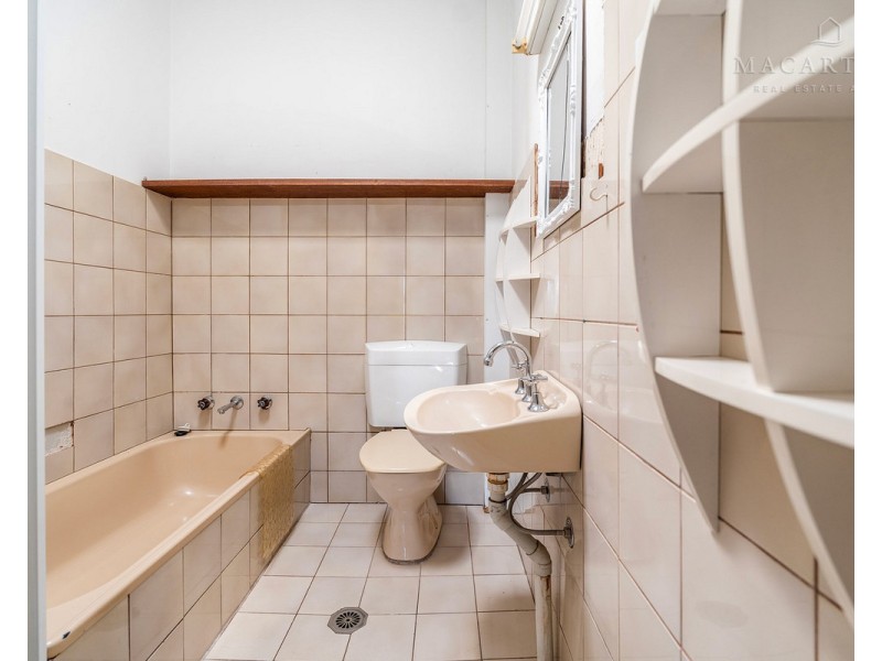 310 Lake Albert Road, Kooringal NSW 2650