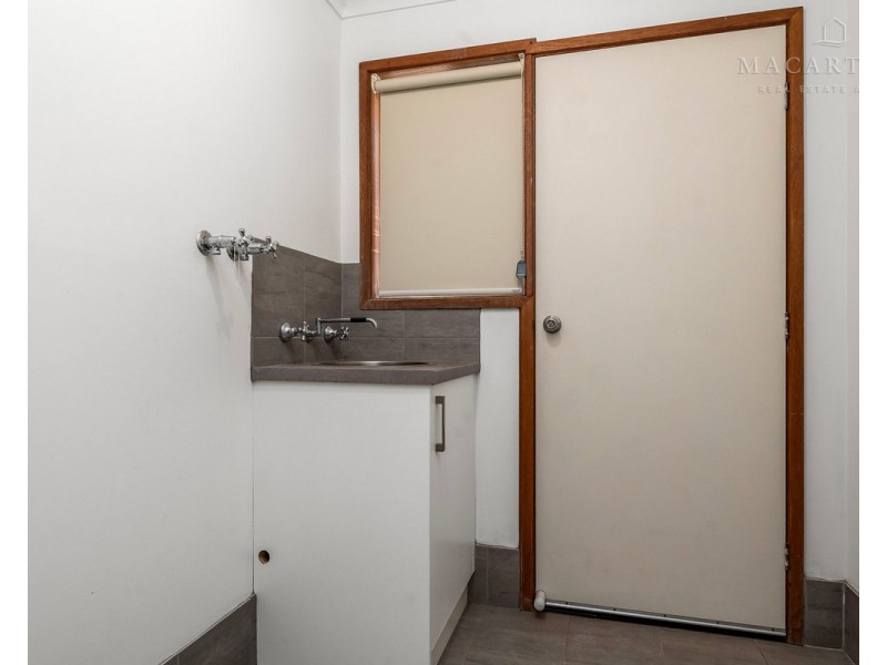 50 Balleroo Crescent, Glenfield Park NSW 2650