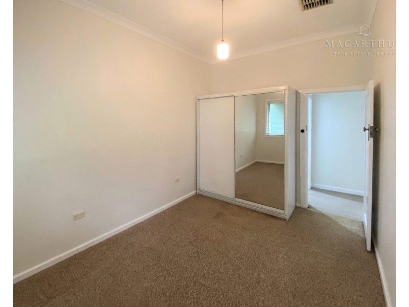 154 Fernleigh Road, Mount Austin NSW 2650
