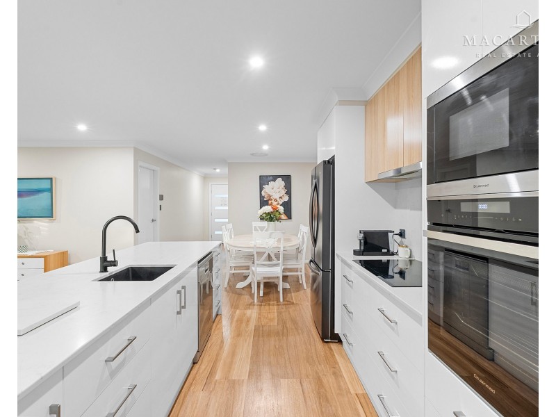 17 Thane Court, Lloyd NSW 2650