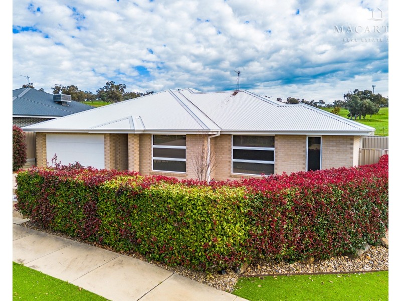 1 Barrett Street, Lloyd NSW 2650