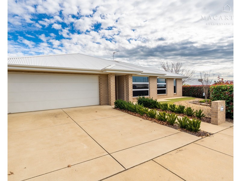 1 Barrett Street, Lloyd NSW 2650