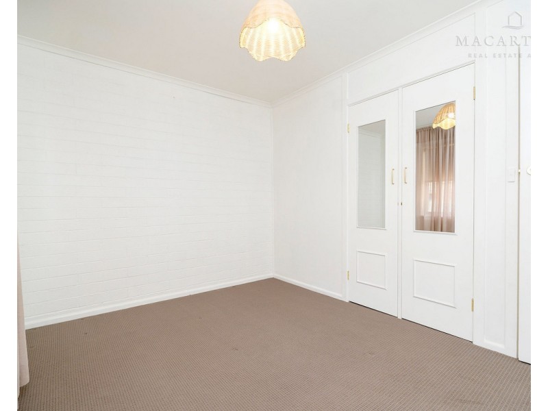 2/10 Higgins Avenue, Wagga Wagga NSW 2650