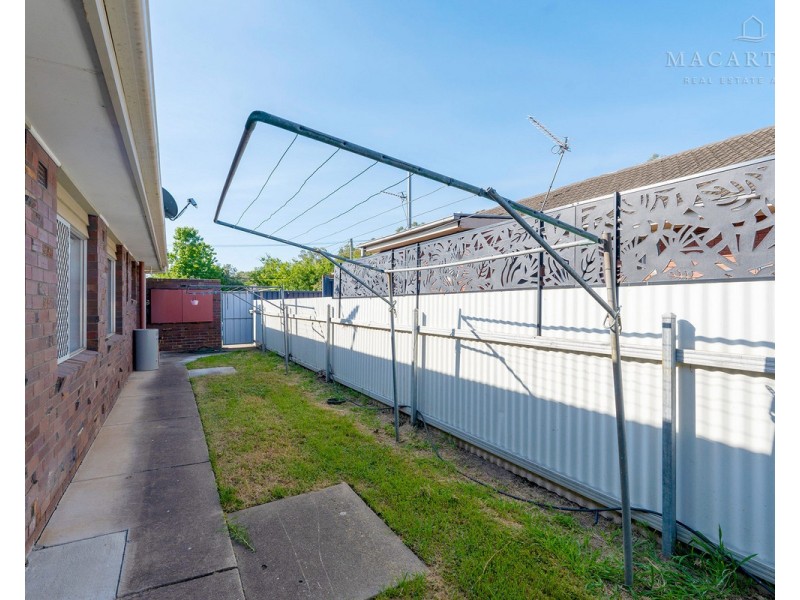 2/10 Higgins Avenue, Wagga Wagga NSW 2650