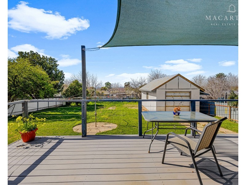 113 Meadow Street, Kooringal NSW 2650