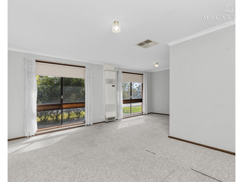 32 Cox Avenue, Forest Hill NSW 2651