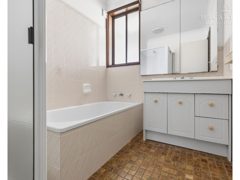 32 Cox Avenue, Forest Hill NSW 2651