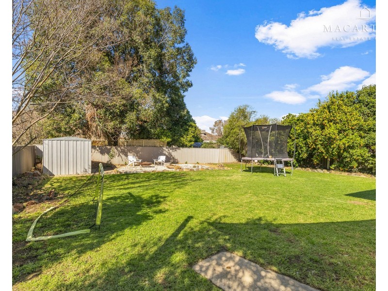 25 Willow Street, Kooringal NSW 2650