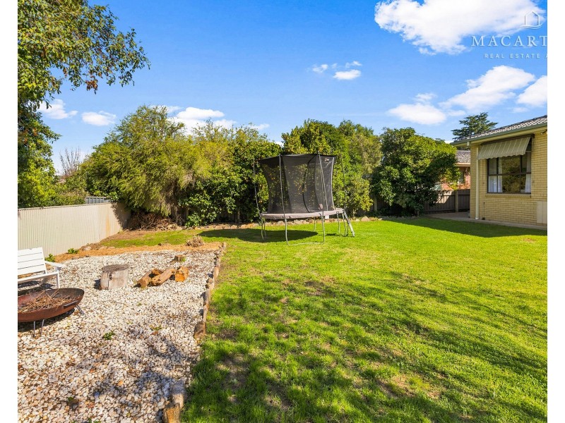 25 Willow Street, Kooringal NSW 2650