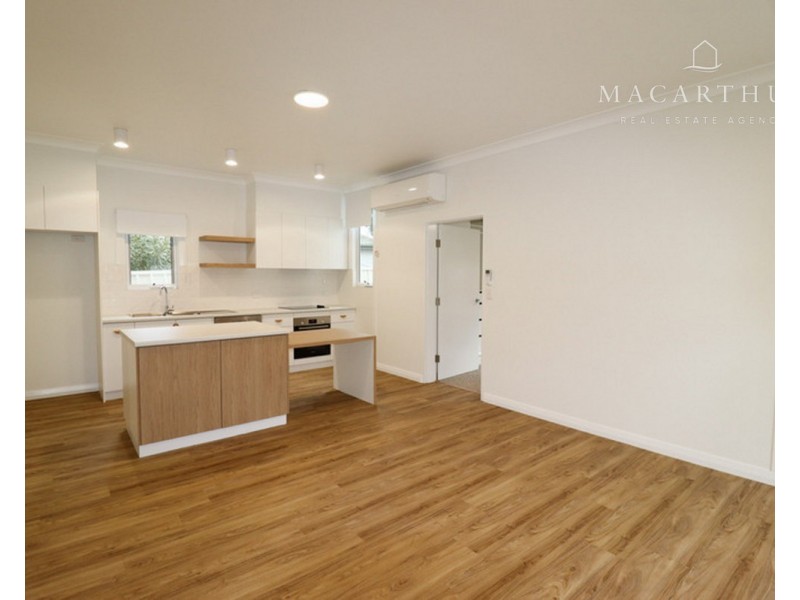 1/24 Monash Crescent, Mount Austin NSW 2650
