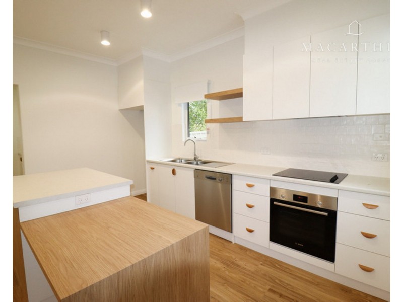 1/24 Monash Crescent, Mount Austin NSW 2650