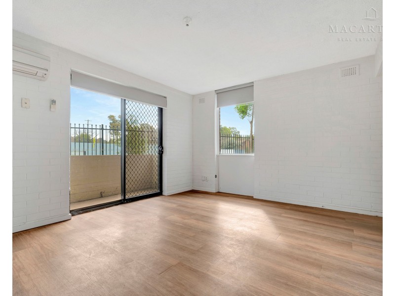 2/80 Fay Avenue, Kooringal NSW 2650